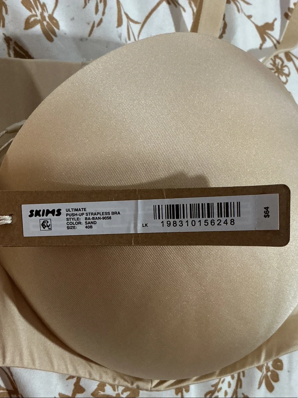 SKIMS ultimate push up Strapless Bra - Sand size 40B NWT